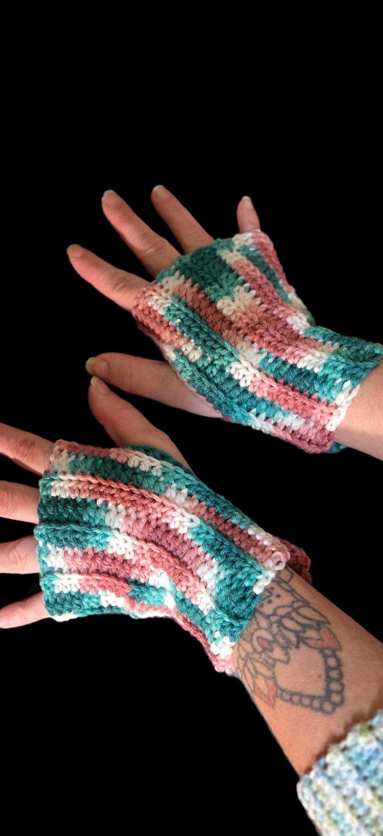 Fingerless Gloves